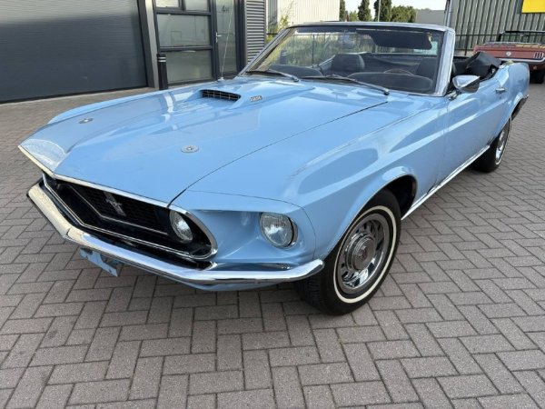 Mustang GT convertible M-Code media 15