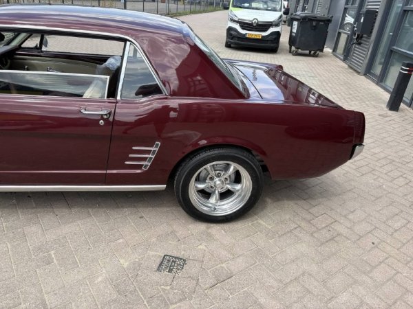 Mustang Coupe C-Code media 2