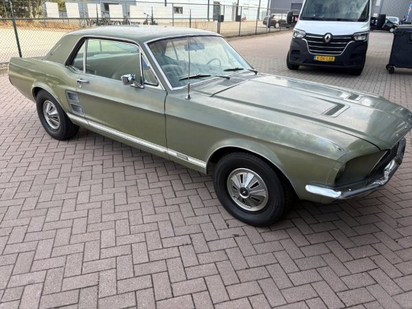 Mustang GT coupe A-Code media 3