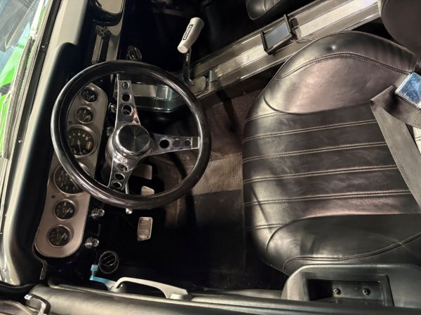 Mustang Fastback V8 408 media 18