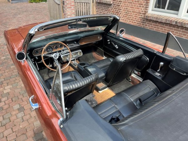 Mustang Convertible T-Code media 9