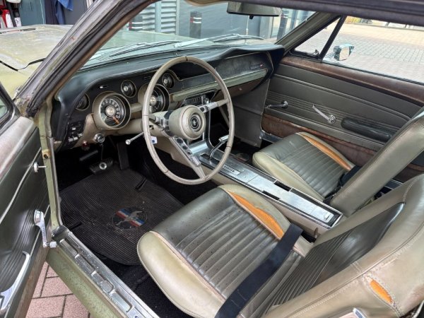 Mustang GT coupe A-Code media 8